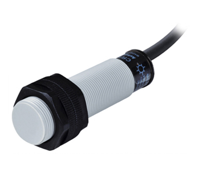 Sensor de proximidad industrial para detección de materiales no metálicos.